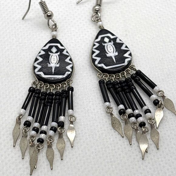 Vintage Black & White Beaded Fringe Dangle Drop Earrings Lizard SW Style Retro - Picture 4 of 7